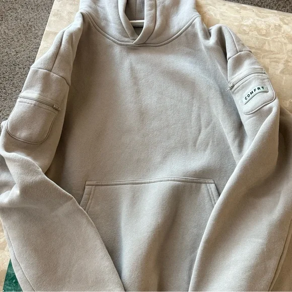 Women's comfrt grey Hoodie and Joggers Set - Picture 2 of 6